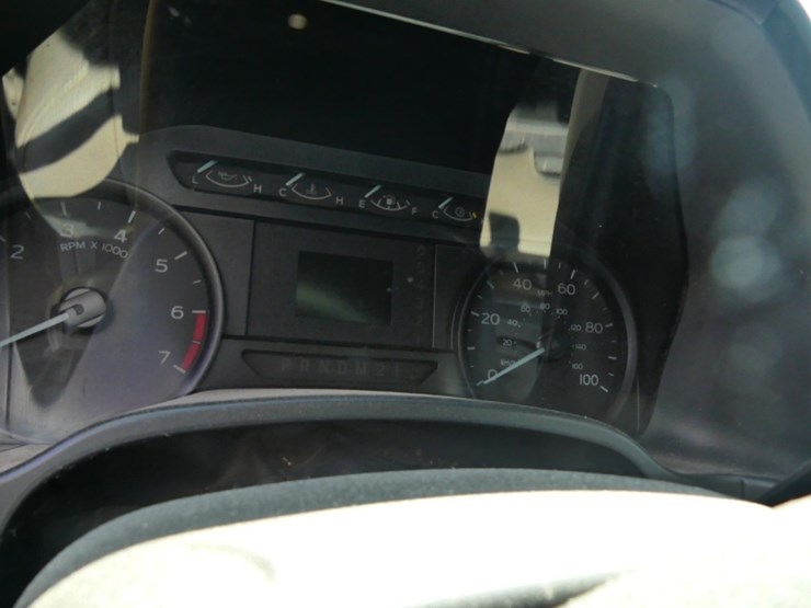 2019-ford-f350-xl-image-15