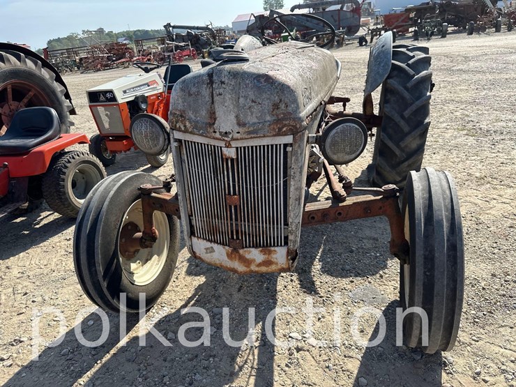 ford-8n-image-2
