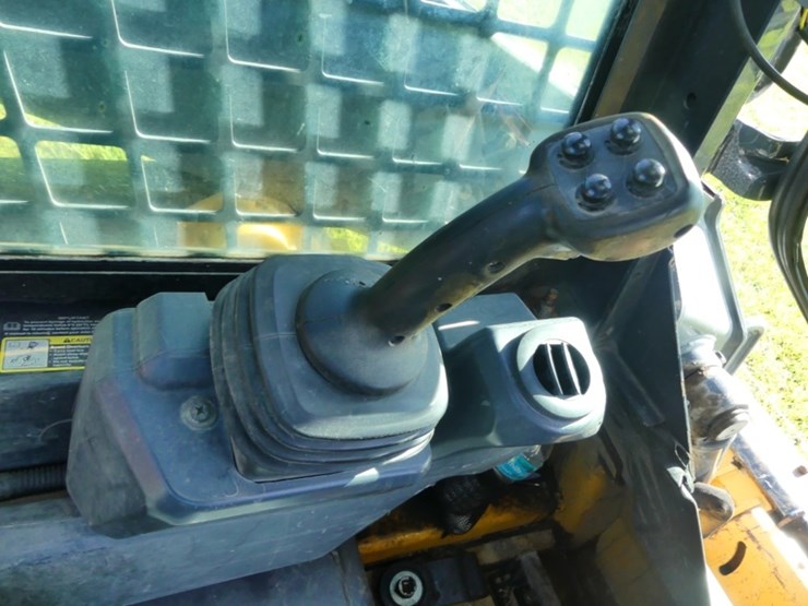 deere-317g-image-15