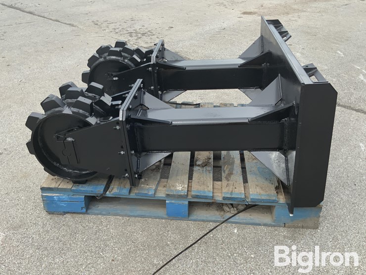 2025-skid-steer-soil-compactor-image-8