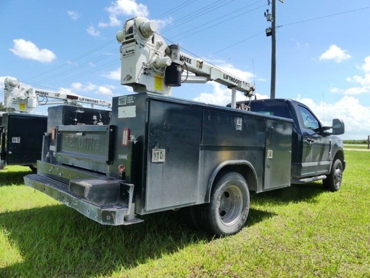 2019-ford-f350-xl-image-3