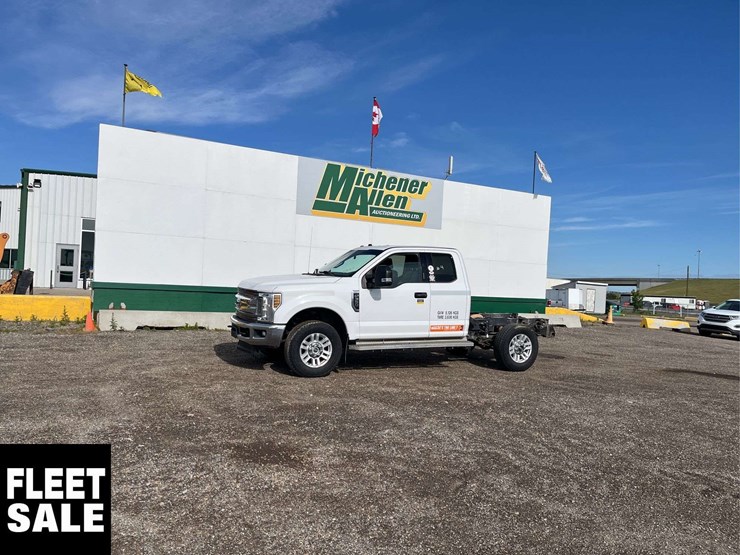 2019-ford-f350-image-1