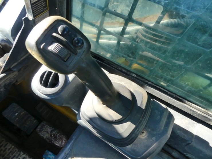deere-317g-image-14