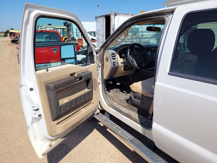2012-ford-f350-image-17
