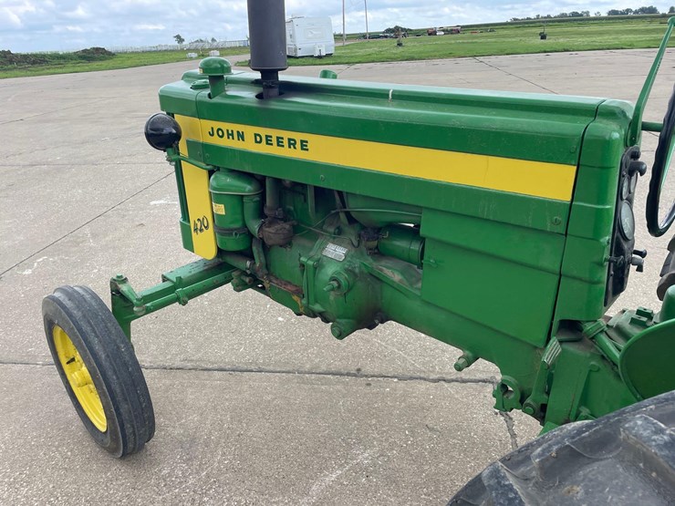 john-deere-420-image-26