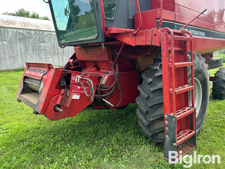 1989-case-ih-1660-image-10