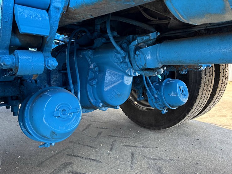 1996-mack-ch613-image-29