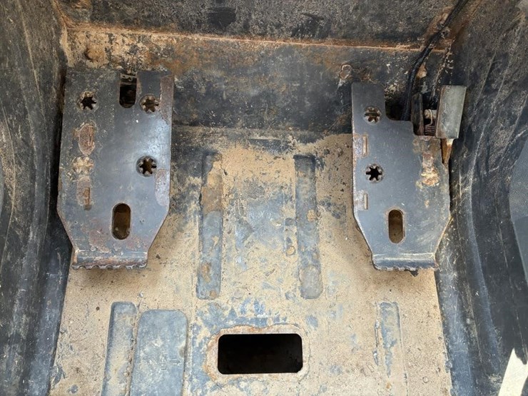 2023-bobcat-t66-image-13