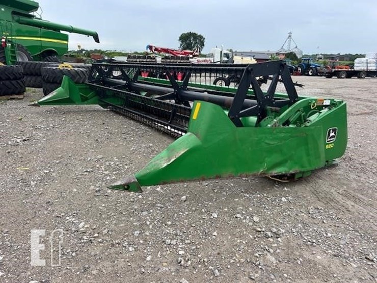 john-deere-920-image-1