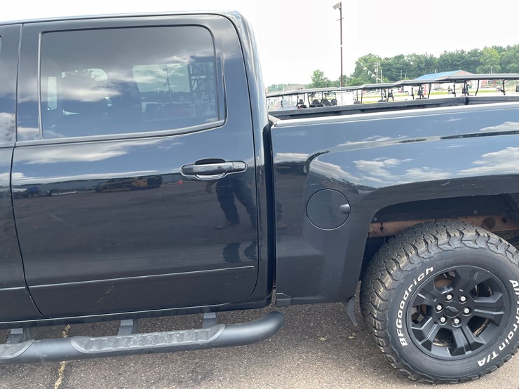 2018-chevrolet-silverado-1500-z71-image-29