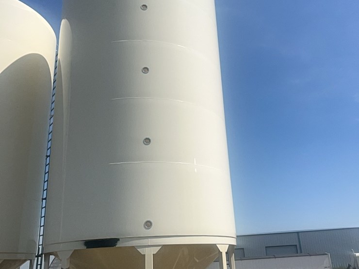 concept-5,000-bushel-hopper-bin,-fully-equipped-with-agi-grainguard-bin-fan-with-7.5-hp-three-phase-electric-motor-image-20