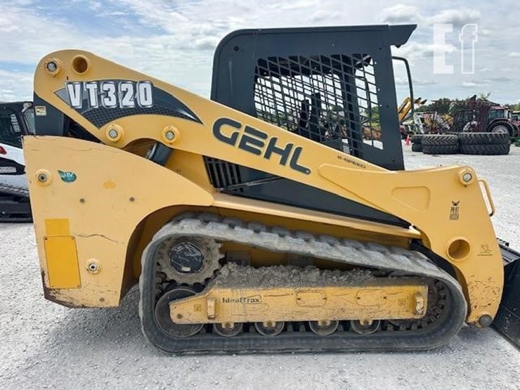 2018-gehl-vt320-image-7