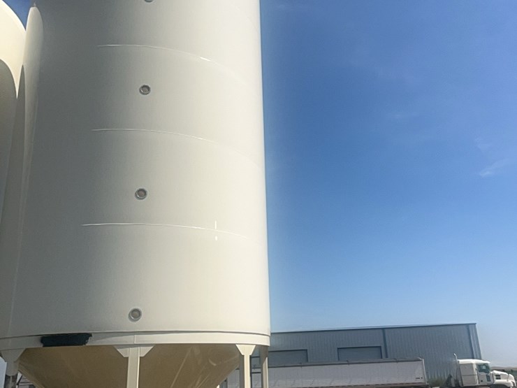 concept-5,000-bushel-hopper-bin,-fully-equipped-with-agi-grainguard-bin-fan-with-7.5-hp-three-phase-electric-motor-image-22