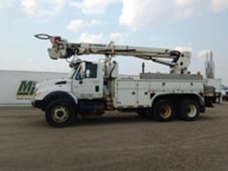2007-international-workstar-7500-image-5