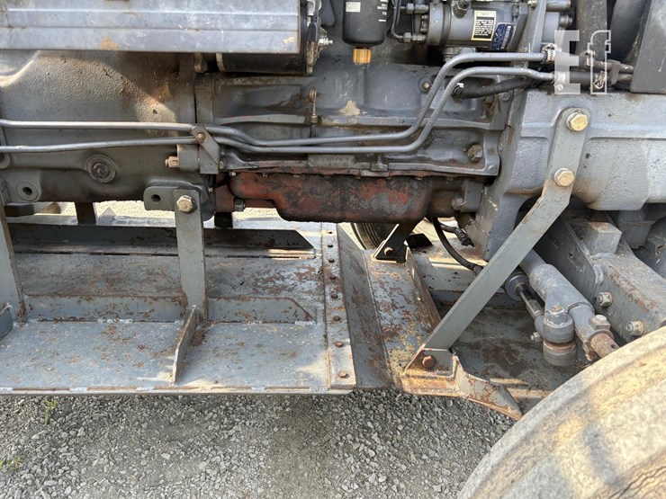 new-holland-7610s-image-9