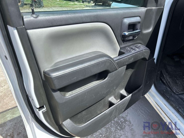 2015-chevrolet-silverado-1500-image-19