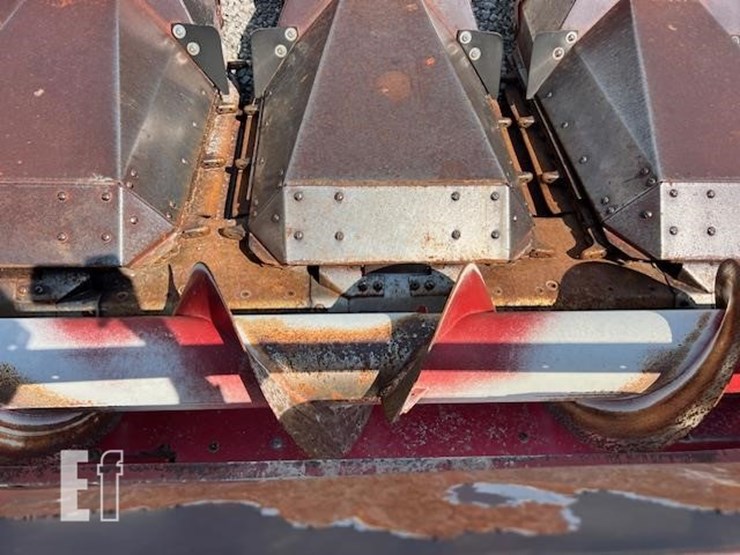 case-ih-1083-image-16