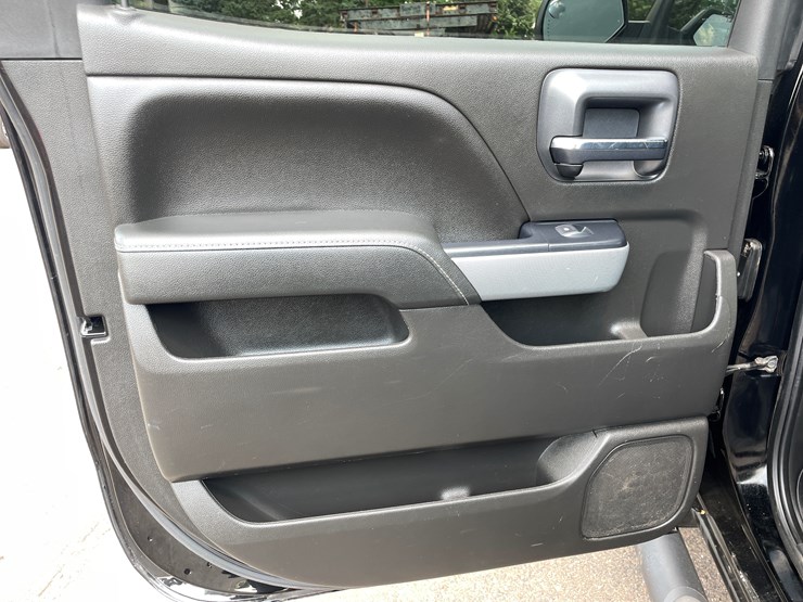 2018-chevrolet-silverado-1500-z71-image-83