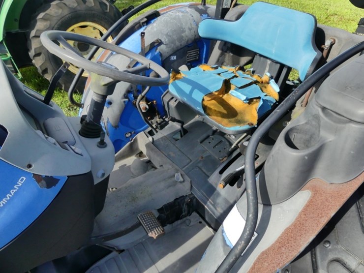 new-holland-tn60a-image-9
