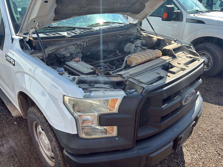 2015-ford-f150-lariat-image-15