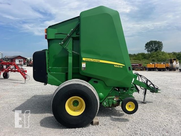john-deere-560m-image-3