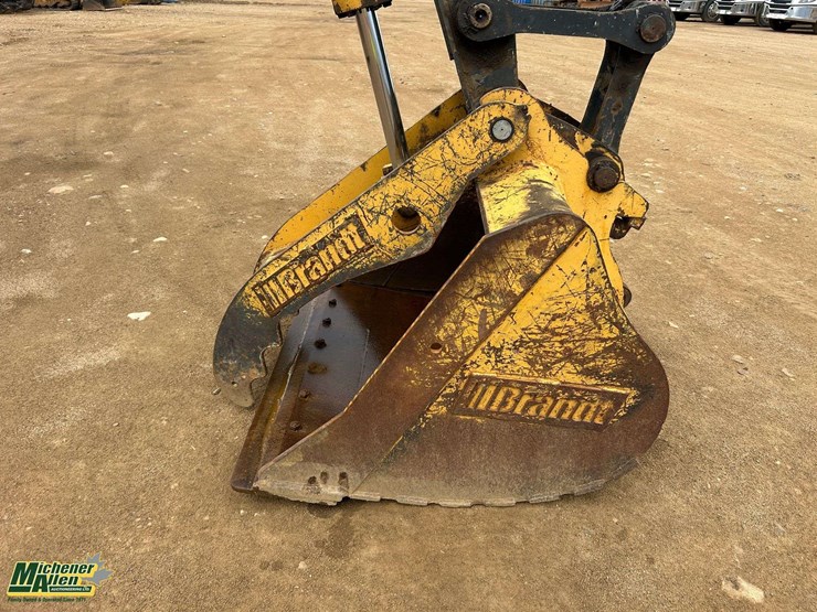 2014-deere-85g-image-7