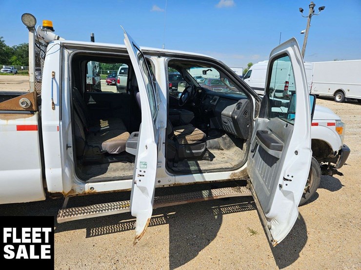2011-ford-f350-image-34