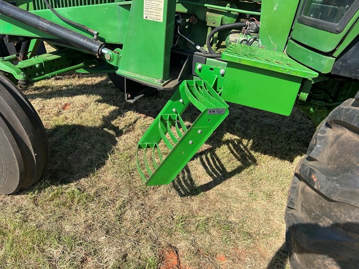 john-deere-4240-image-33