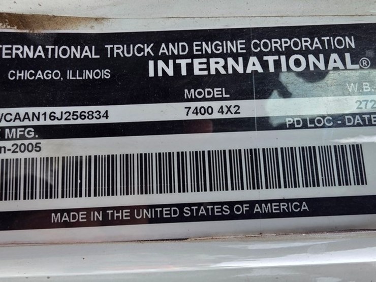 2005-international-7400-image-5