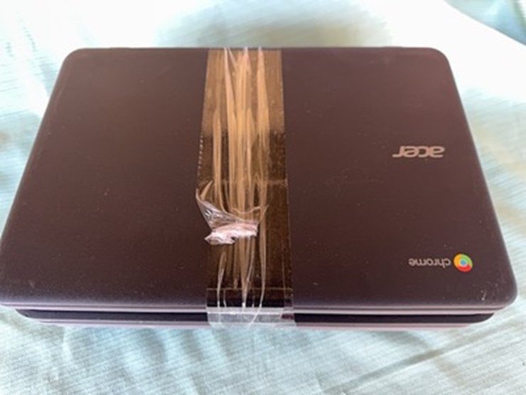 lot#-----chrome-books-image-2