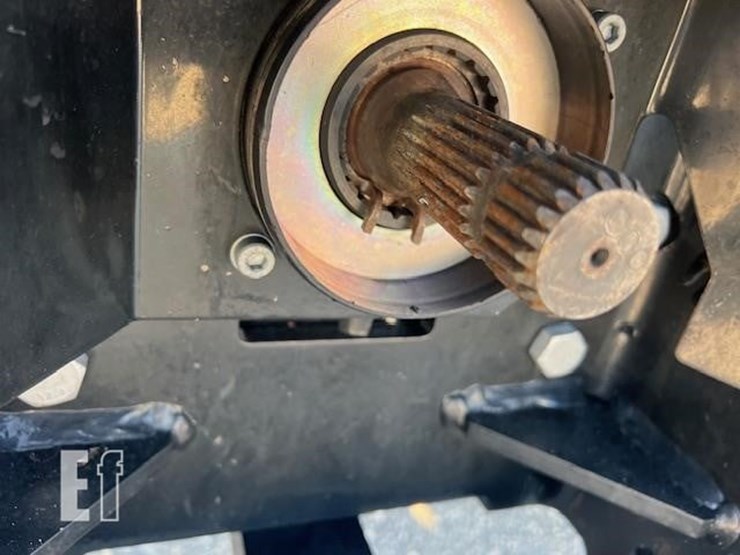 2020-case-ih-maxxum-150-image-15