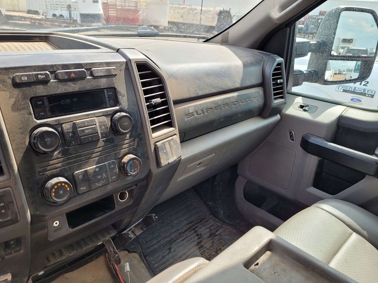 2018-ford-f350-image-11