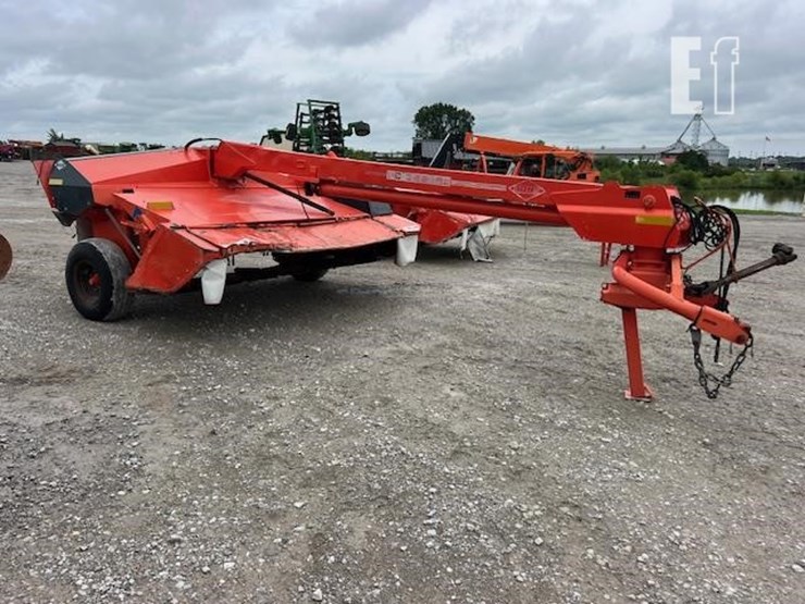 2013-kuhn-fc353gc-image-9
