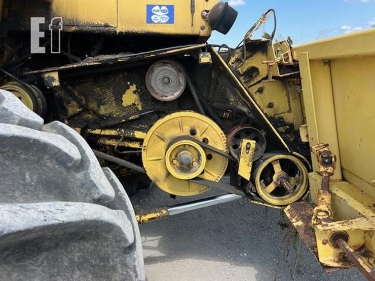 new-holland-tr85-image-21