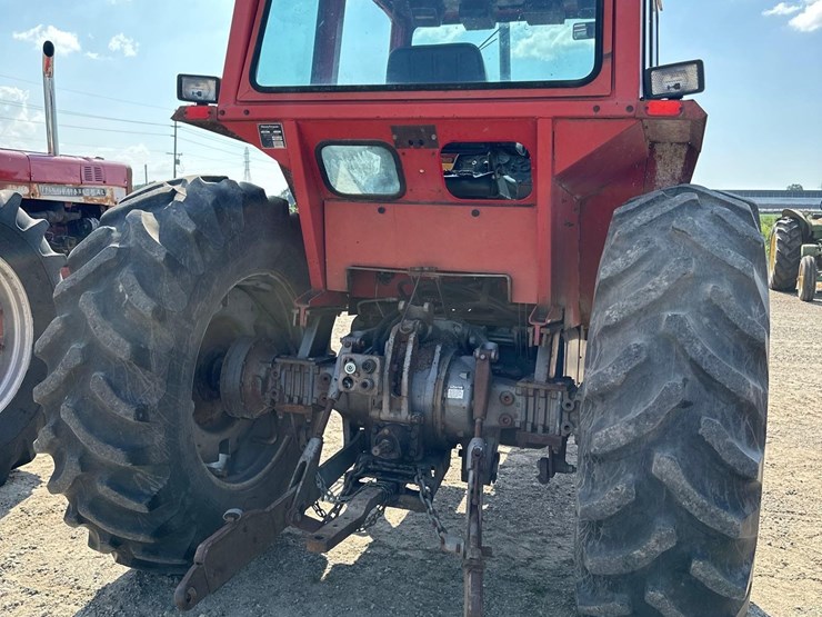 massey-ferguson-1085-image-6