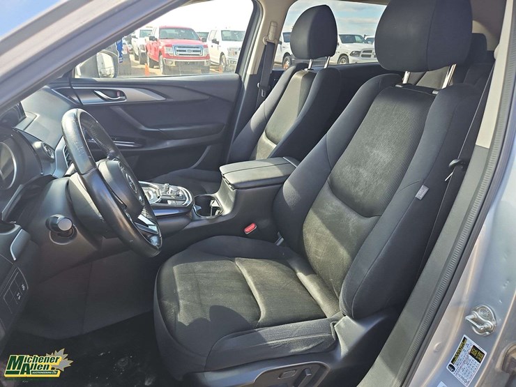 2016-mazda-cx9-image-12