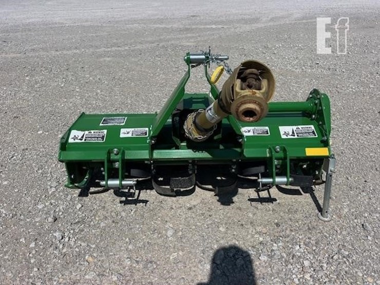 2021-john-deere-647-image-2