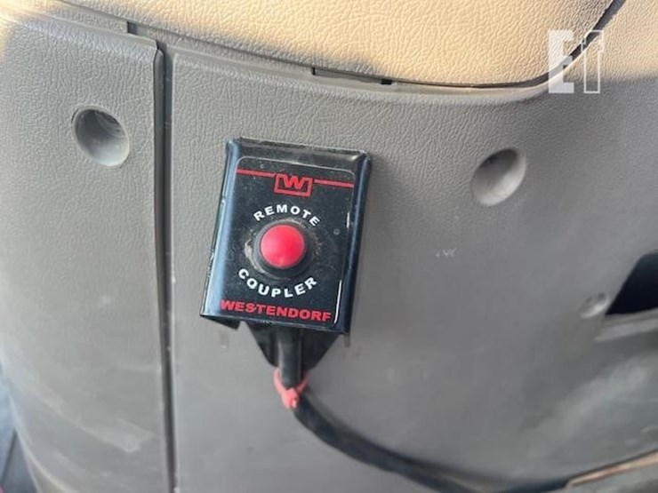 2020-case-ih-maxxum-150-image-40