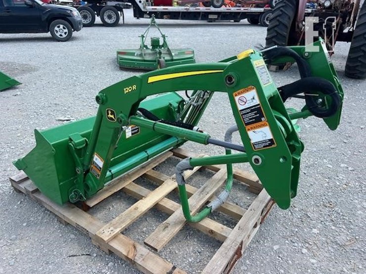 2021-john-deere-120-image-6