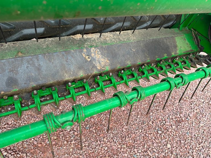 john-deere-820-image-14