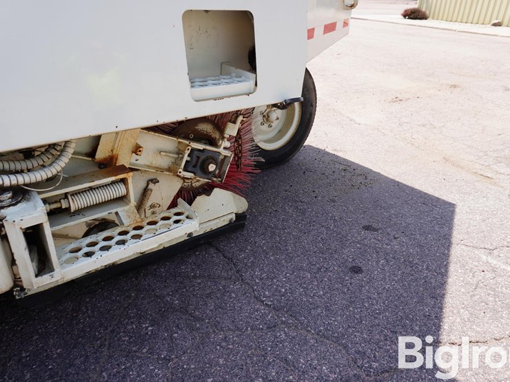 1989-elgin-pelican-image-11