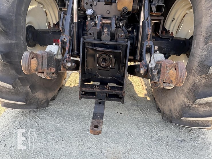 new-holland-ts100a-image-18