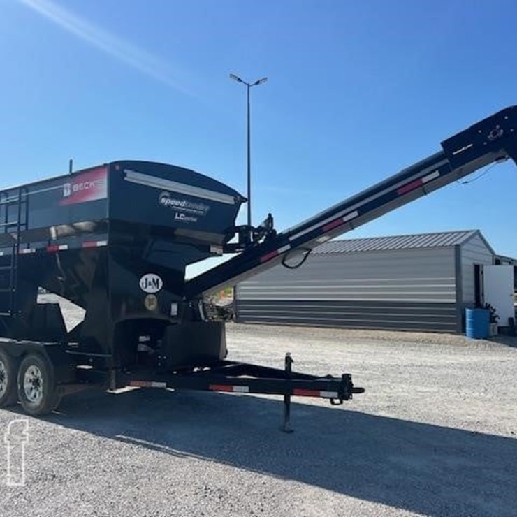 2020 J&M LC390