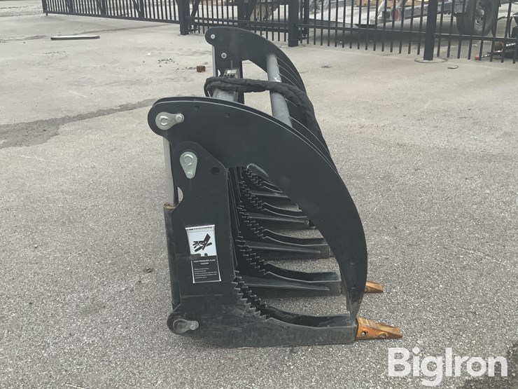 2023-78"-heavy-grass-fork-grapple-skid-steer-bucket-image-4