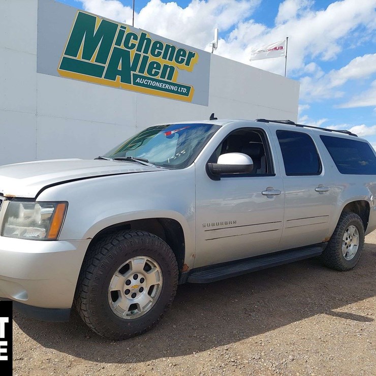 2011 CHEVROLET SUBURBAN