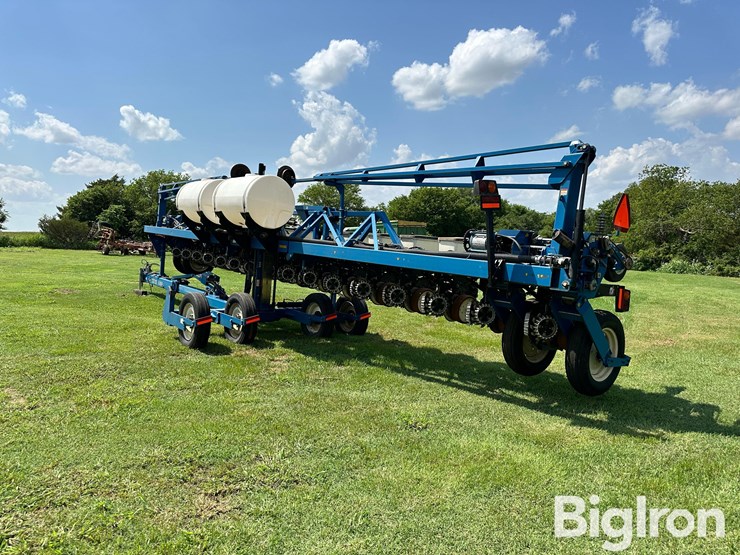 kinze-3600-image-7