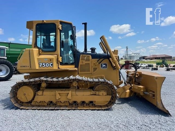 2000-deere-750c-lt-ii-image-5