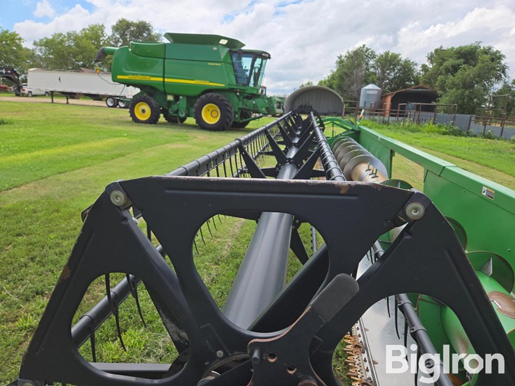 2005-john-deere-630f-image-10