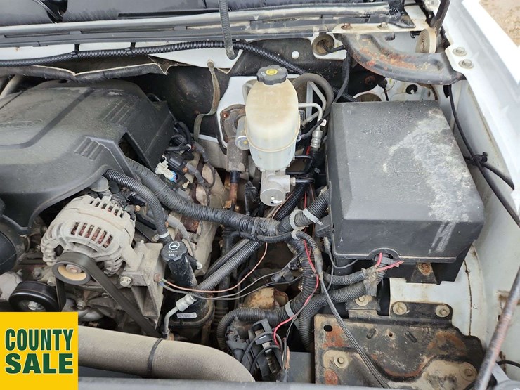 2014-chevrolet-silverado-2500hd-lt-image-21