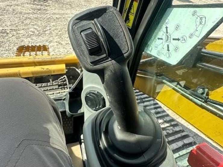 2013-caterpillar-287c2-image-15